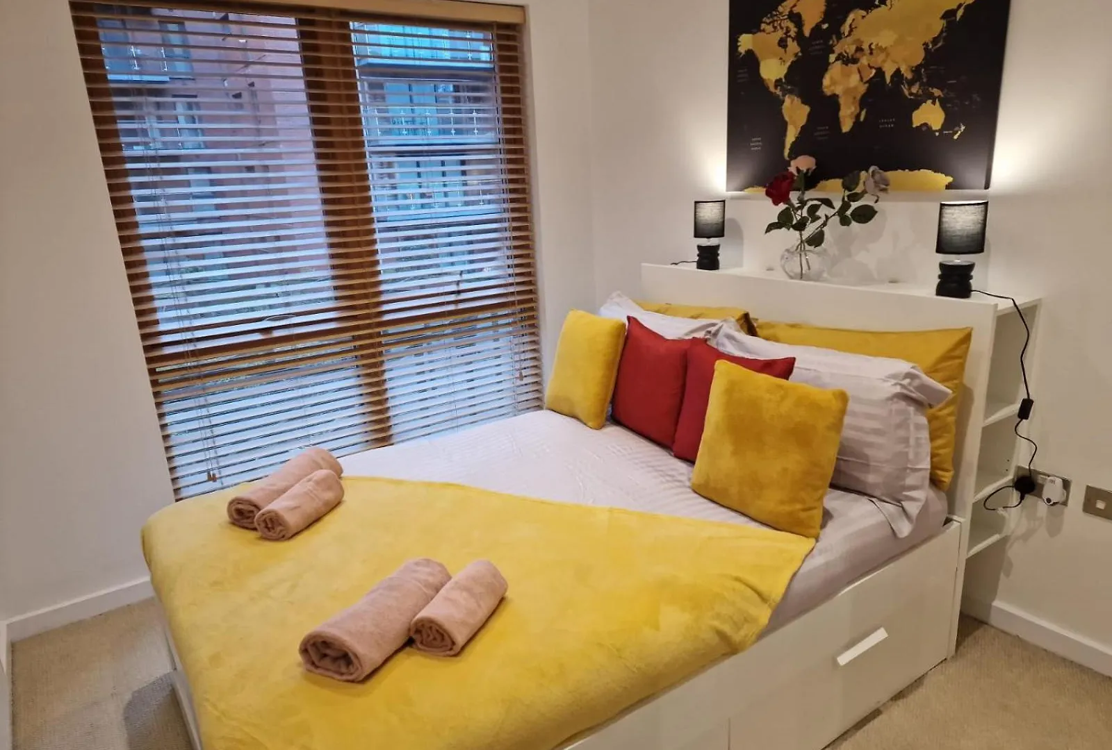 Luxury Modern Apartment Stay شيفيلد