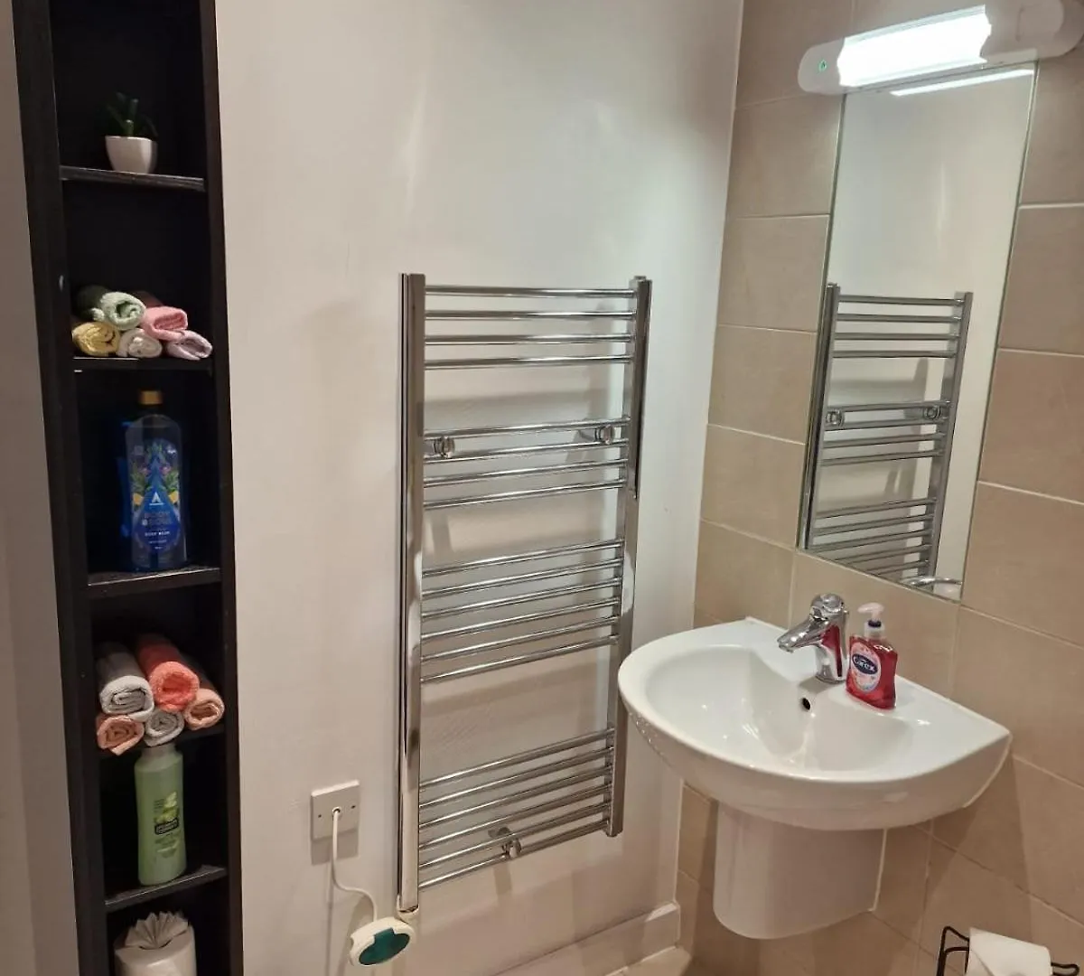 Luxury Modern Apartment Stay شيفيلد